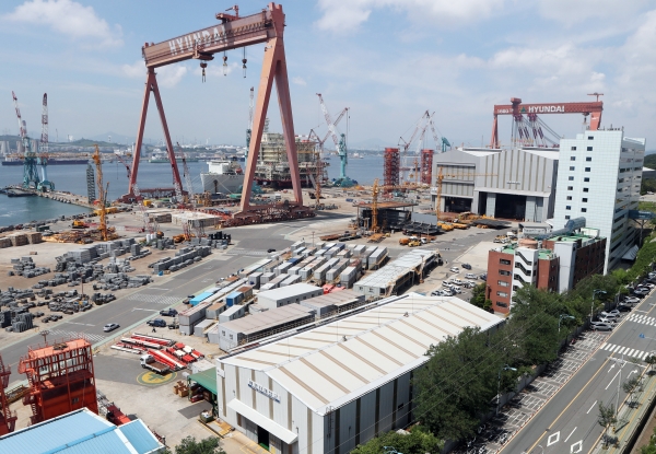가동 중단된 현대중공업 해양공장(사진-연합뉴스)