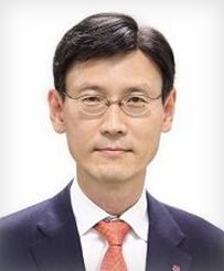 LG생활건강 최고재무책임자(CFO) 겸 부사장으로 승진한 김홍기(56) 전 LG 재경팀장(전무)