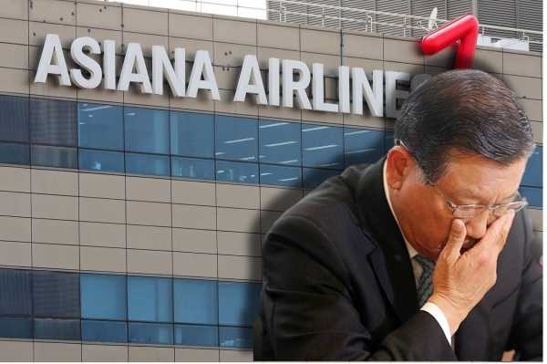박삼구 금호아시아나그룹 회장이 아시아나항공 감사보고서 '한정 의견 사태' 등에 책임을 지고 회장직을 사임했다