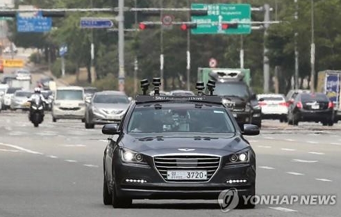 일반도로 달리는 자율주행차 스누버(사진-연합뉴스)