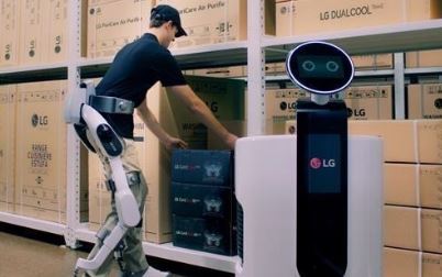 LG전자 로봇사업센터장 노진서 전무는 "고객의 삶에 감동을 줄 수 있는 로봇을 계속 개발할 것"이라고 전했다. (사진-연합뉴스)