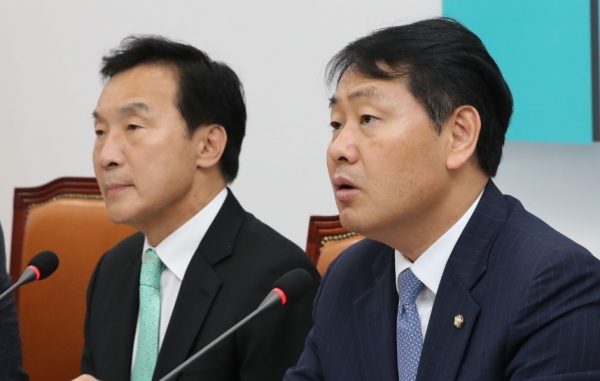 바른미래당 김관영 원내대표가 3일 국회에서 열린 최고위원회의에서 발언하고 있다.