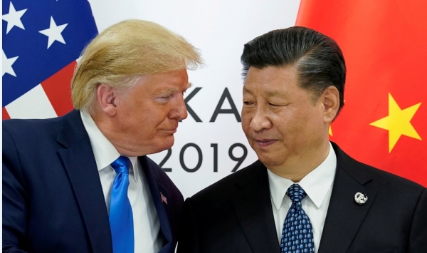지난 6월 오사카 G20 정상회의서 만난 트럼프와 시진핑(사진-연합뉴스)