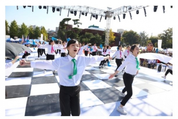서울 구로구는 오는 12일 구로중앙로 일대와 구로중학교에서 '2019 구로청소년 축제'를 개최한다고 7일 밝혔다. (사진-연합뉴스)