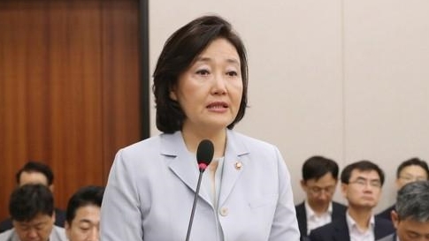 박영선 중소벤처기업부 장관(사진-연합뉴스)