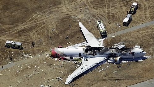 2013년 아시아나 미국 샌프란시스코 공항 여객기 착륙 사고 현장(사진-연합뉴스)