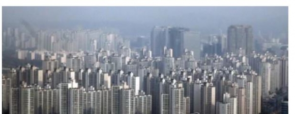 지난 7일 한국감정원 조사에 따르면 이번주 서울 아파트값은 지난주 대비 0.09% 올라 19주 연속 상승세를 이어갔다. (사진-연합뉴스)