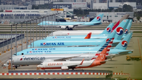 인천국제공항 계류장에 항공기들이 멈춰서 있다.(사진-연합뉴스)