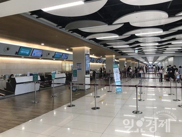 신종 코로나바이러스 감염증(코로나19)로 썰렁한 김포공항의 모습