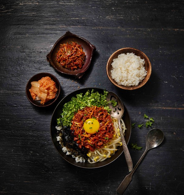 스쿨푸드, 100% 한우암소 육회비빔밥. (사진=스쿨푸드)